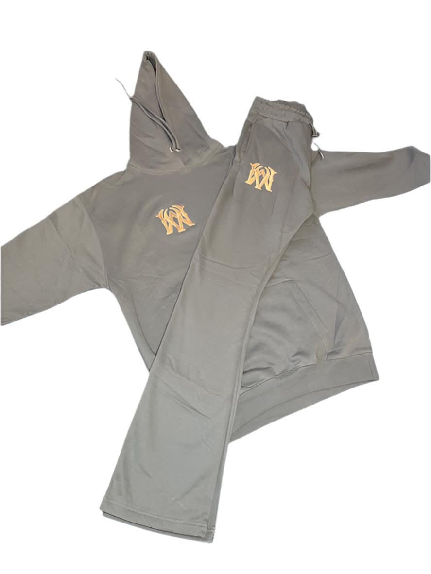 Wealthy Vision “WV” Logo Stacked Sweatsuit Set